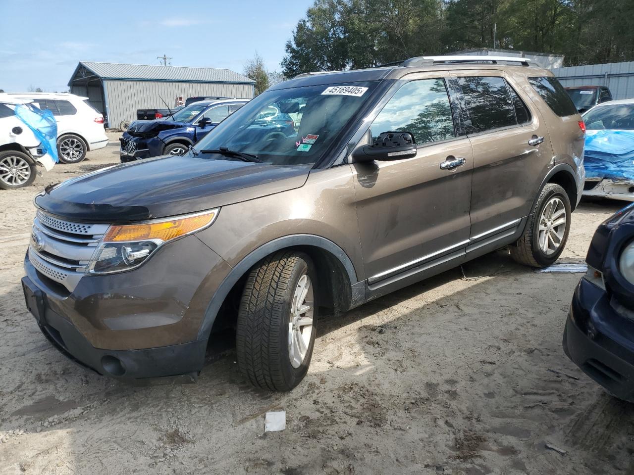 2015 Ford Explorer - Image 1