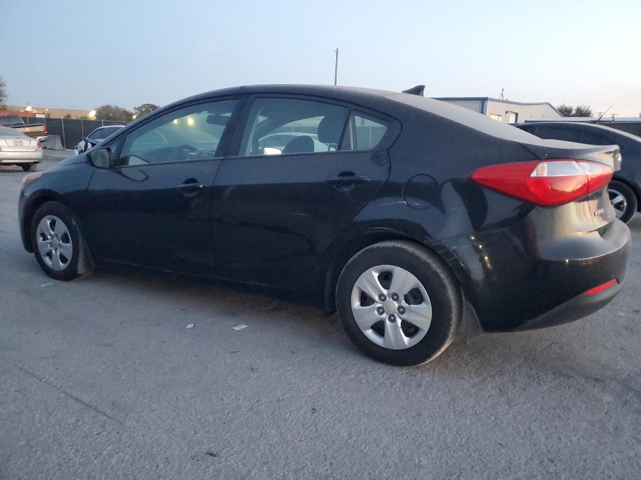 2016 Kia Forte - Image 2