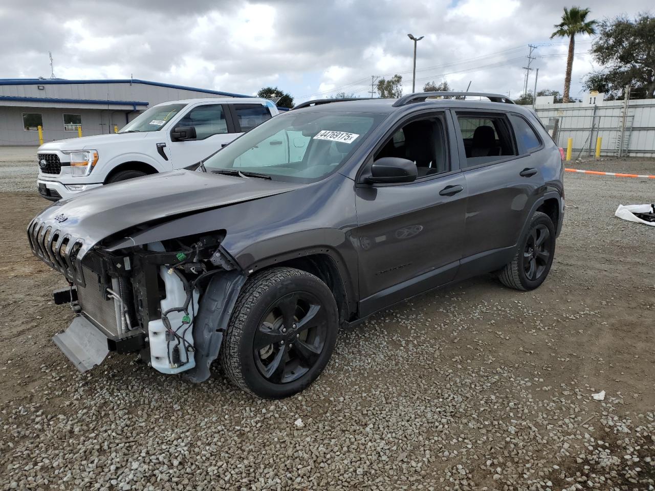 2017 Jeep Grand Cherokee - Image 1