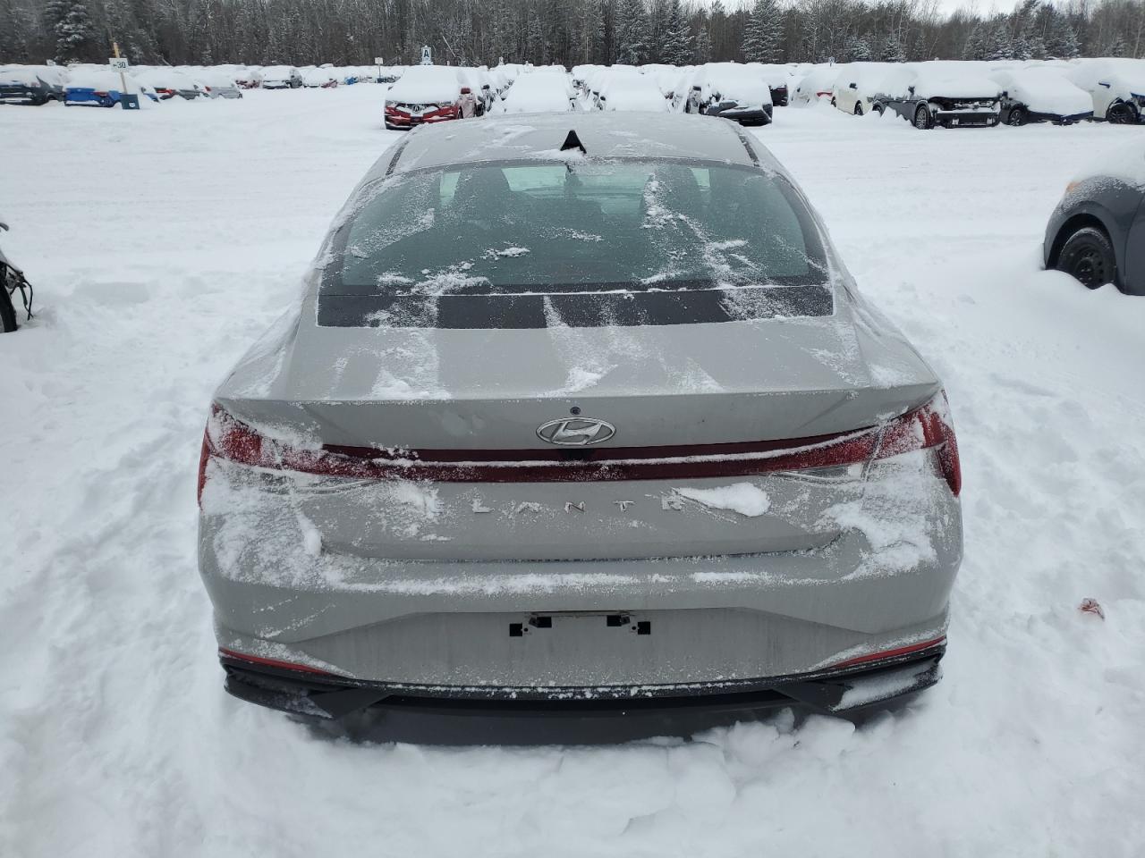 2021 Hyundai Elantra - Image 6