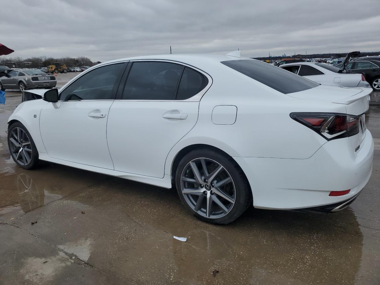 2016 Lexus GS - Image 2
