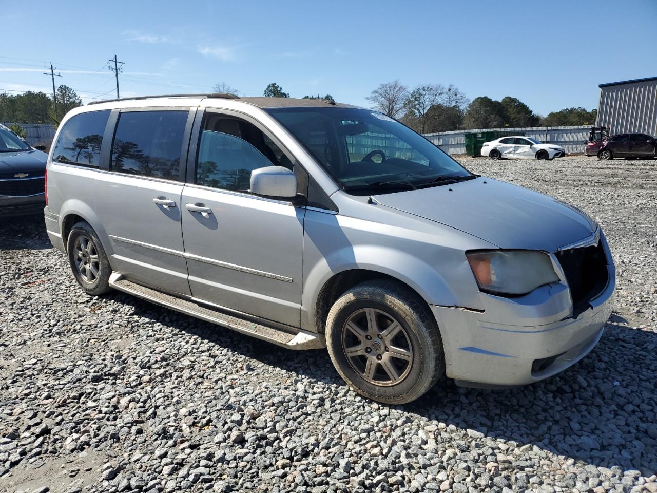 2010 Chrysler Town & Country - Image 4