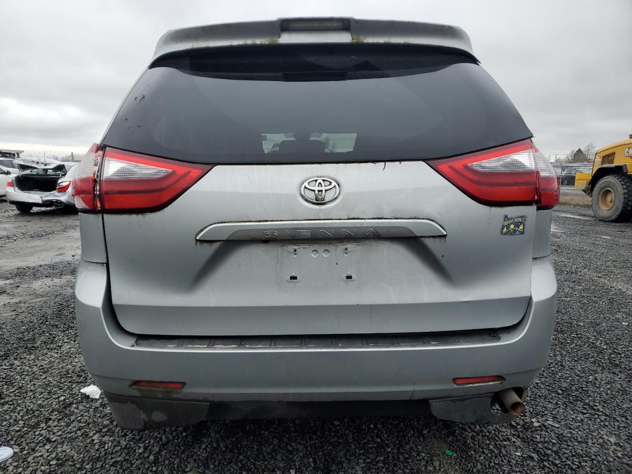 2020 Toyota Sienna - Image 6