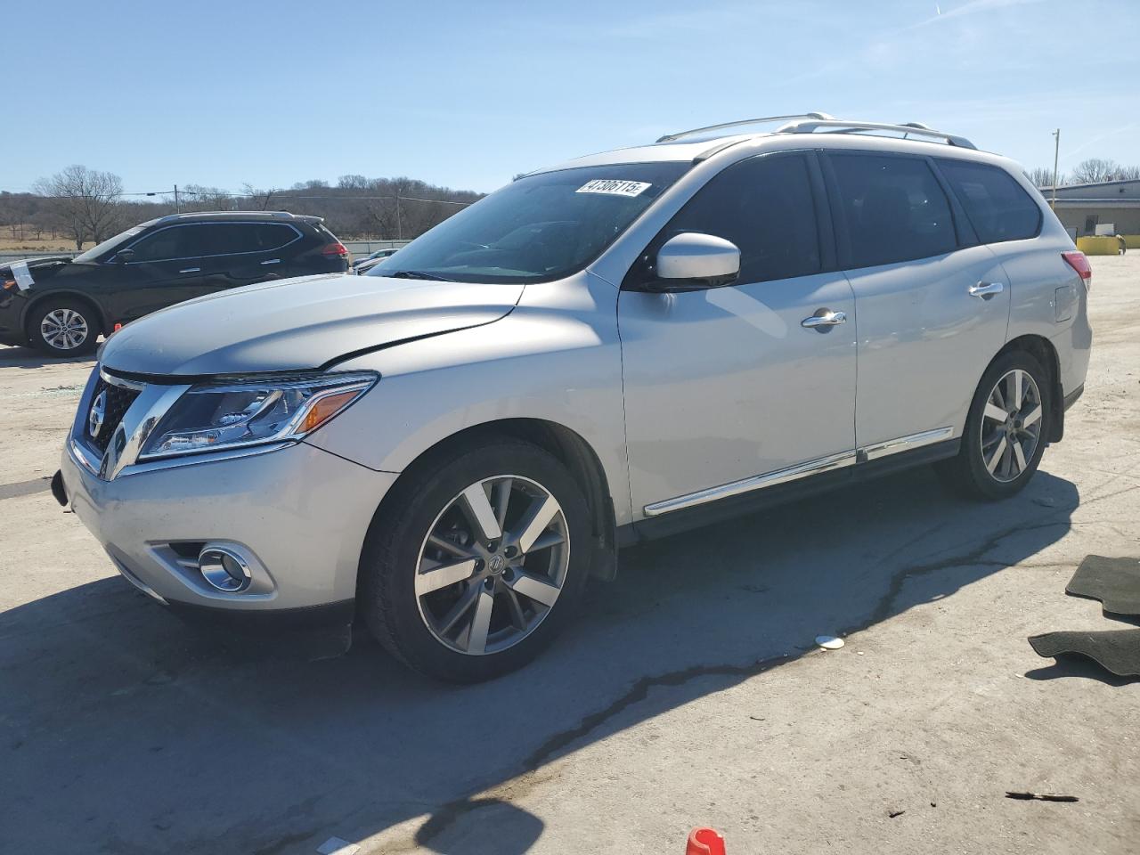2015 Nissan Pathfinder - Image 1