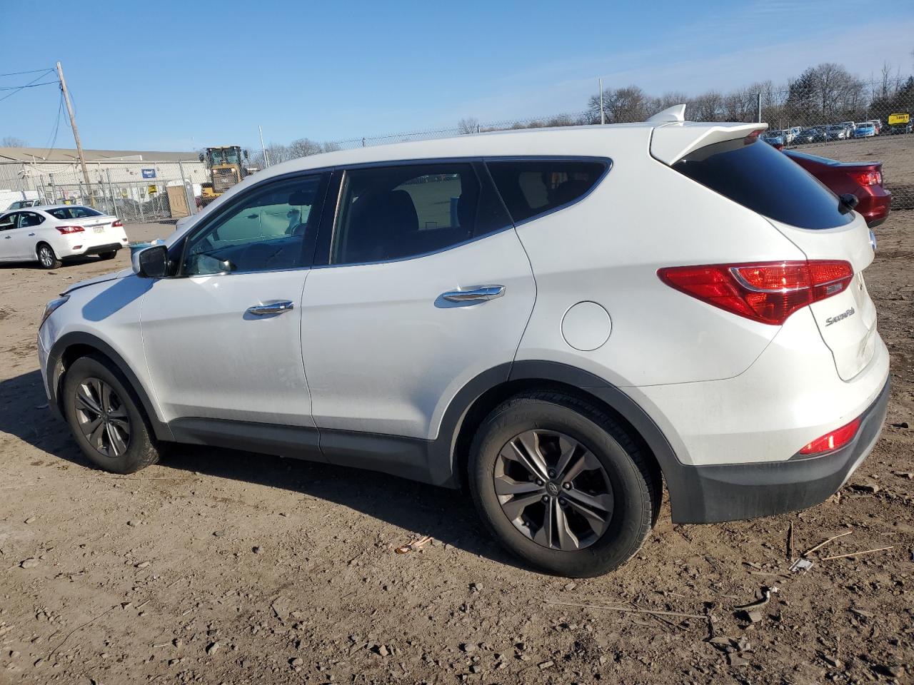 2016 Hyundai Santa Fe - Image 2