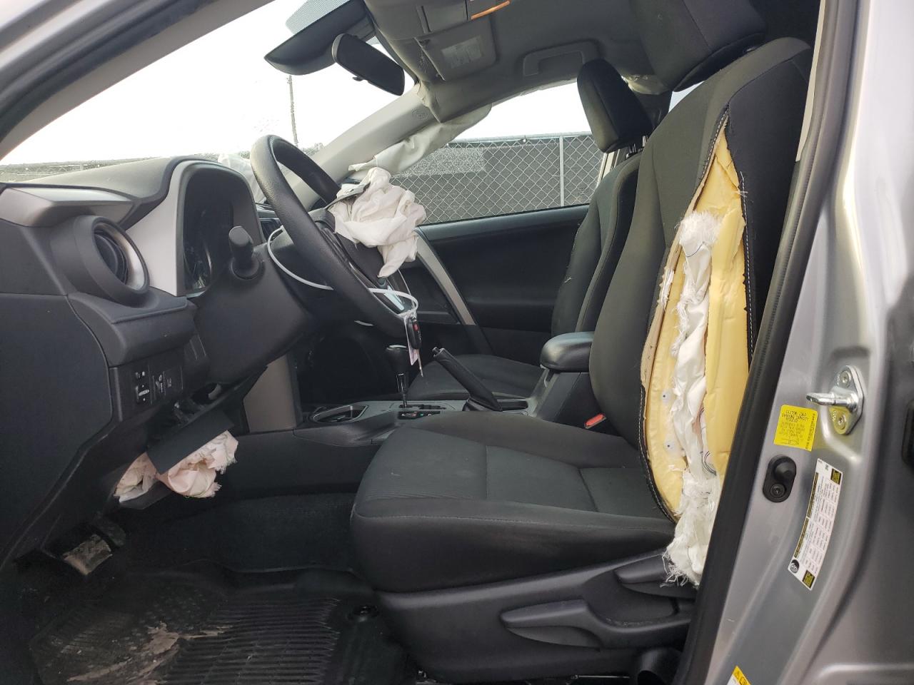 2018 Toyota RAV 4 - Image 7