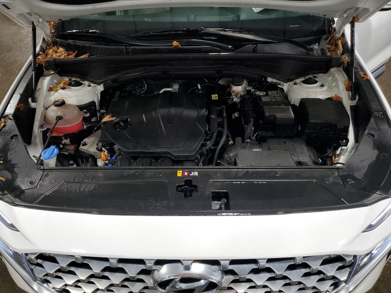 2022 Hyundai Santa Fe - Image 13