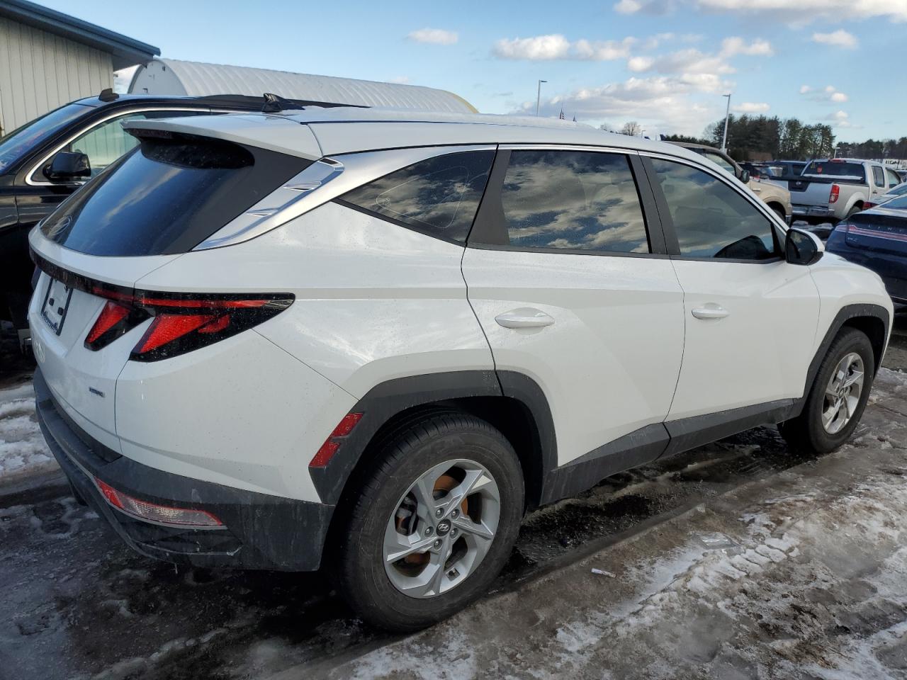 2022 Hyundai Tucson - Image 3