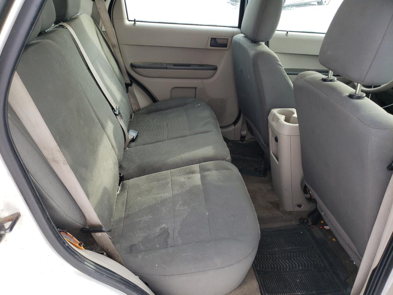 2011 Ford Escape - Image 10