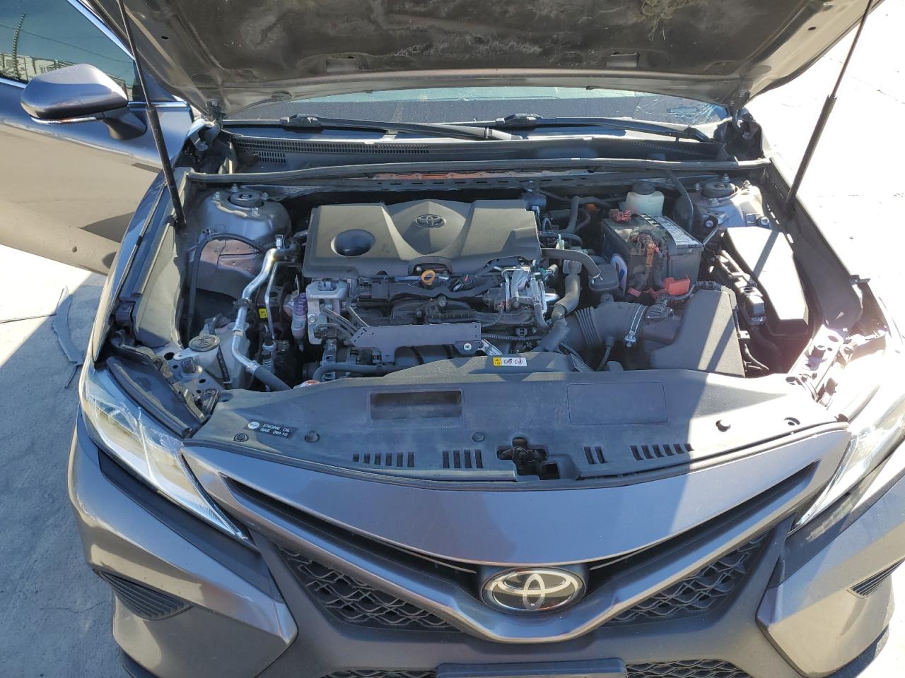 2018 Toyota Camry - Image 13