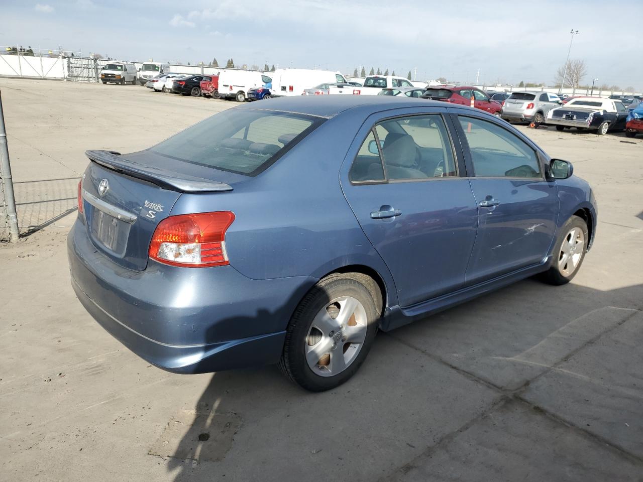 2008 Toyota Yaris - Image 3