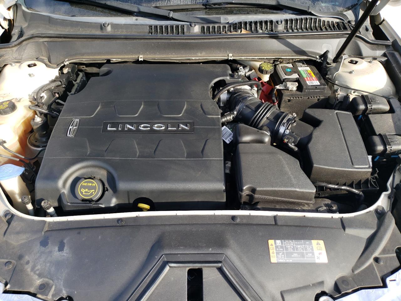 2015 Lincoln MKZ - Image 11