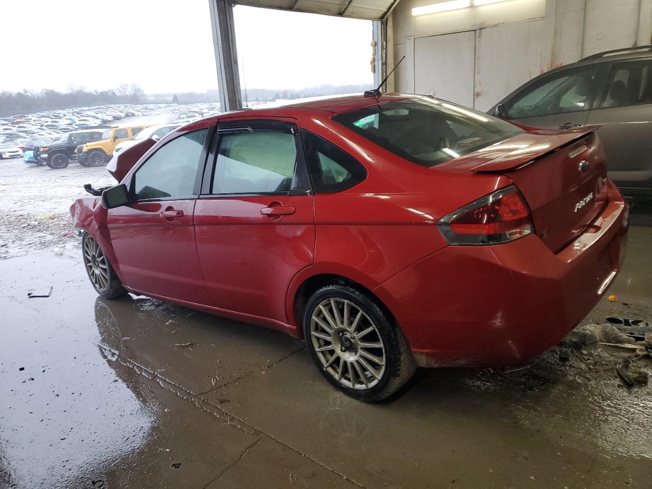 2010 Ford Focus - Image 2