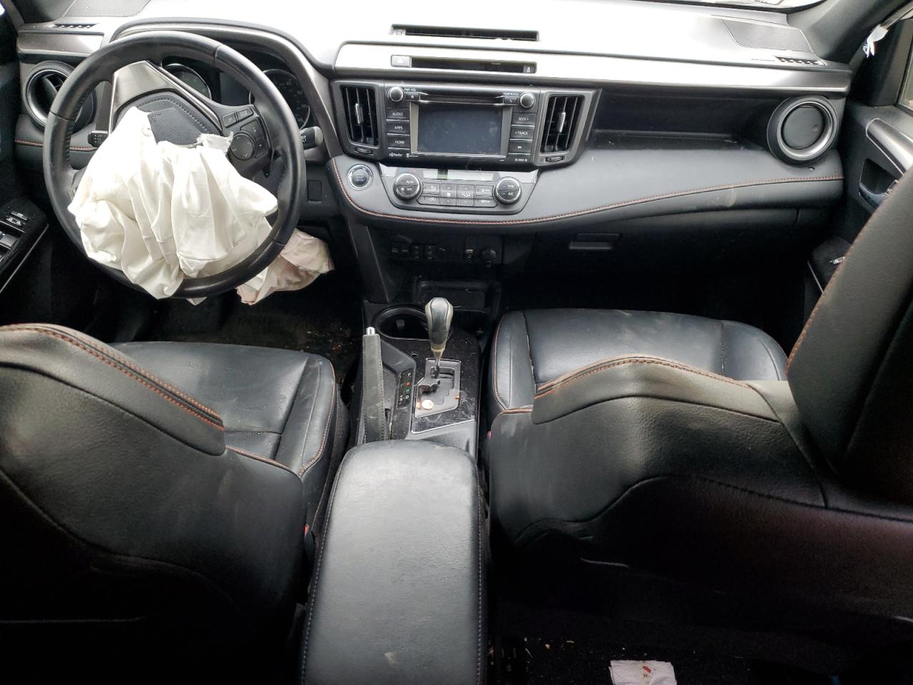 2016 Toyota RAV 4 - Image 8