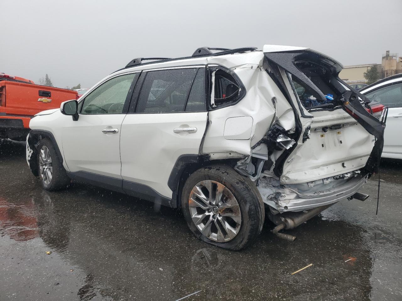 2019 Toyota RAV 4 - Image 2