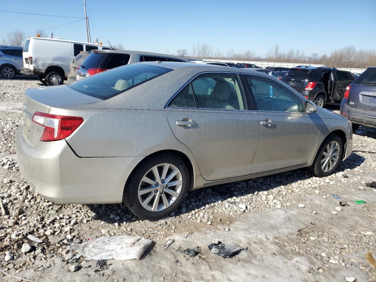 2014 Toyota Camry - Image 3