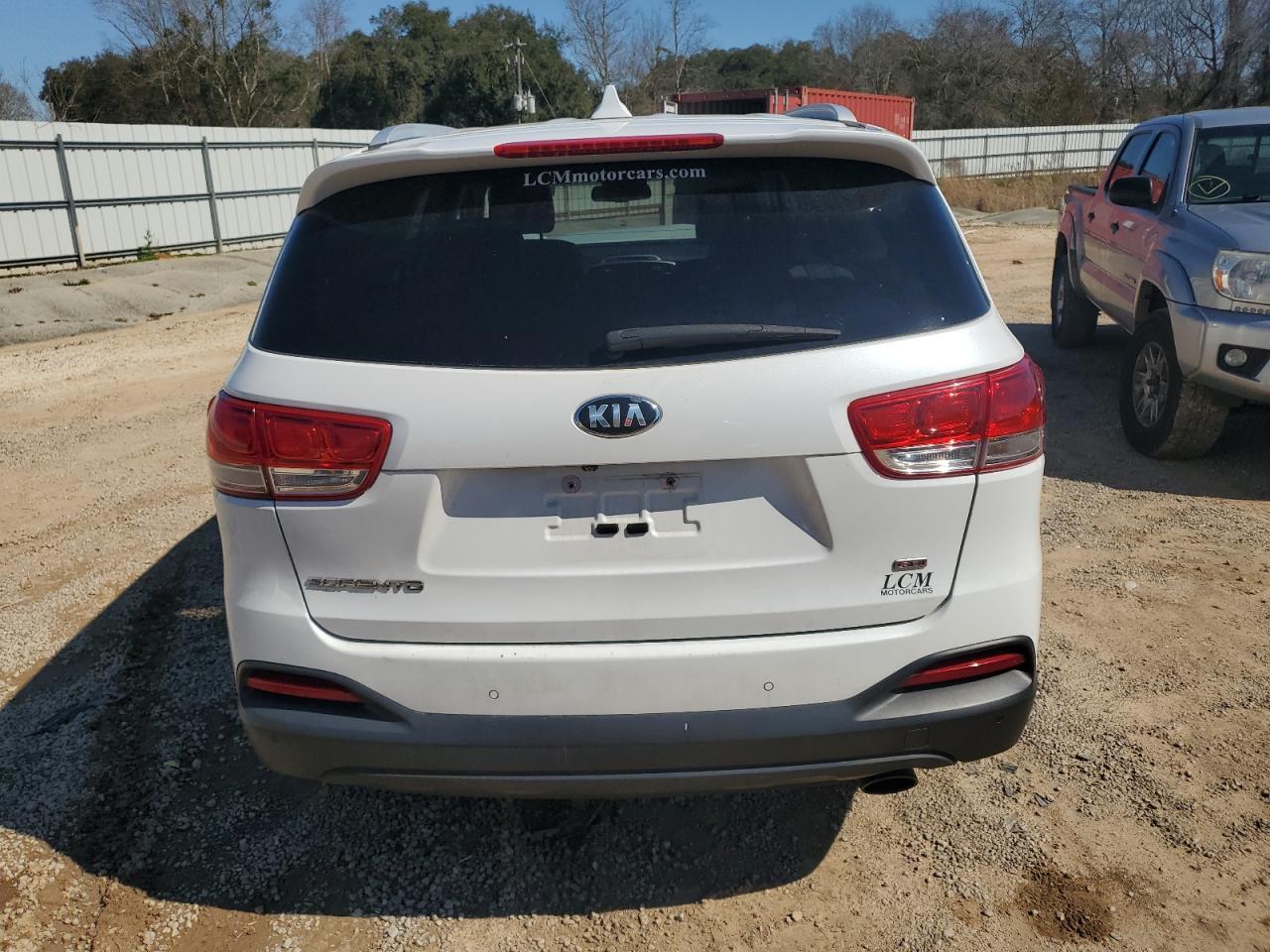 2017 Kia Sorento - Image 6