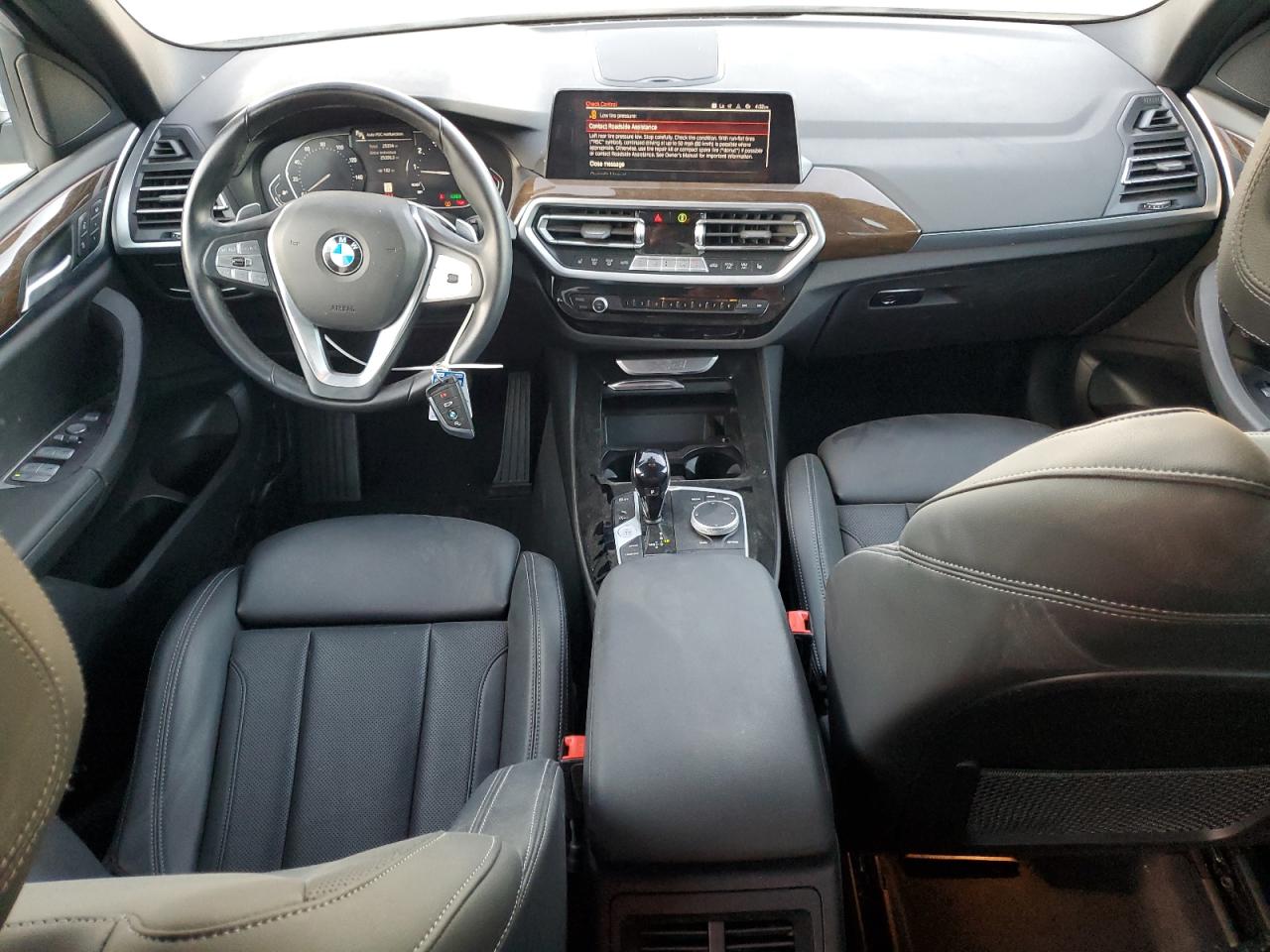 2022 BMW X3 - Image 8