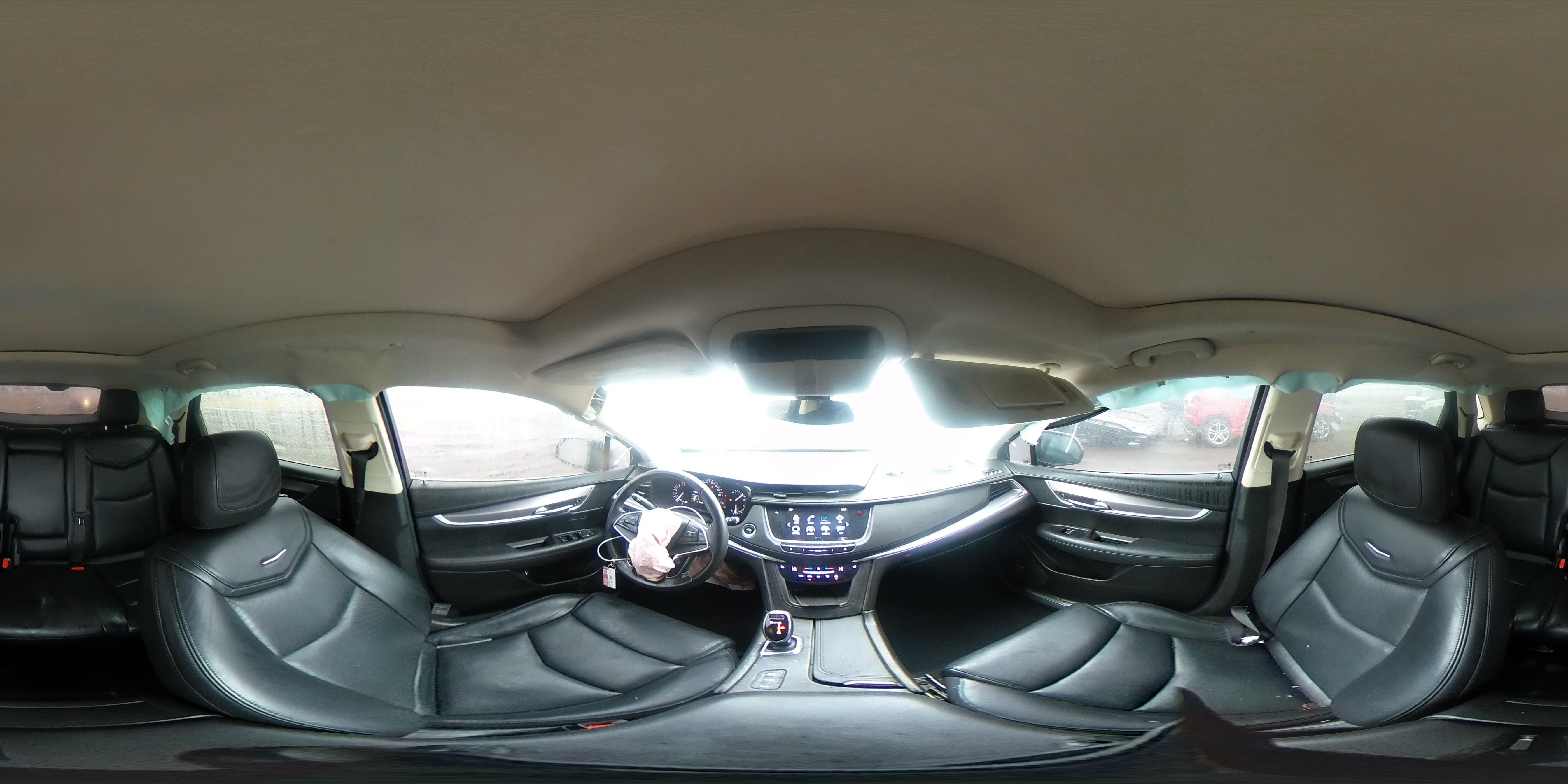 2018 Cadillac XT5 - Image 13