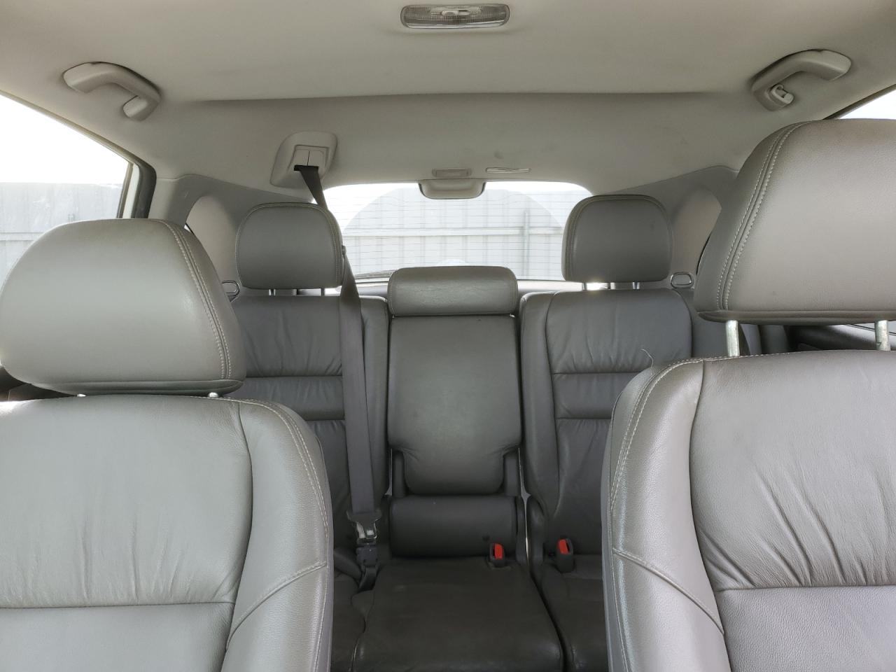 2011 Honda CR-V - Image 10