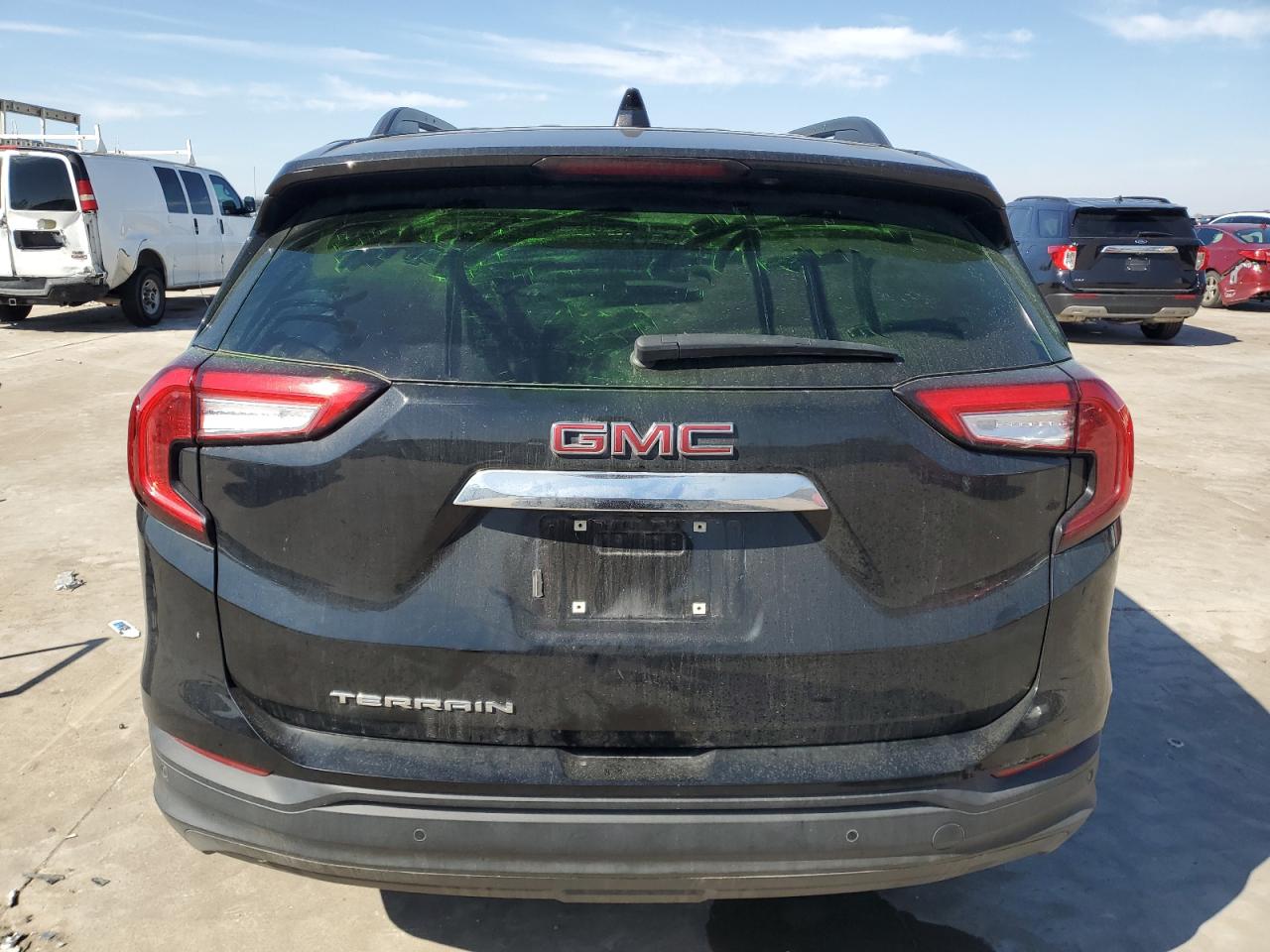 2022 GMC Terrain - Image 6