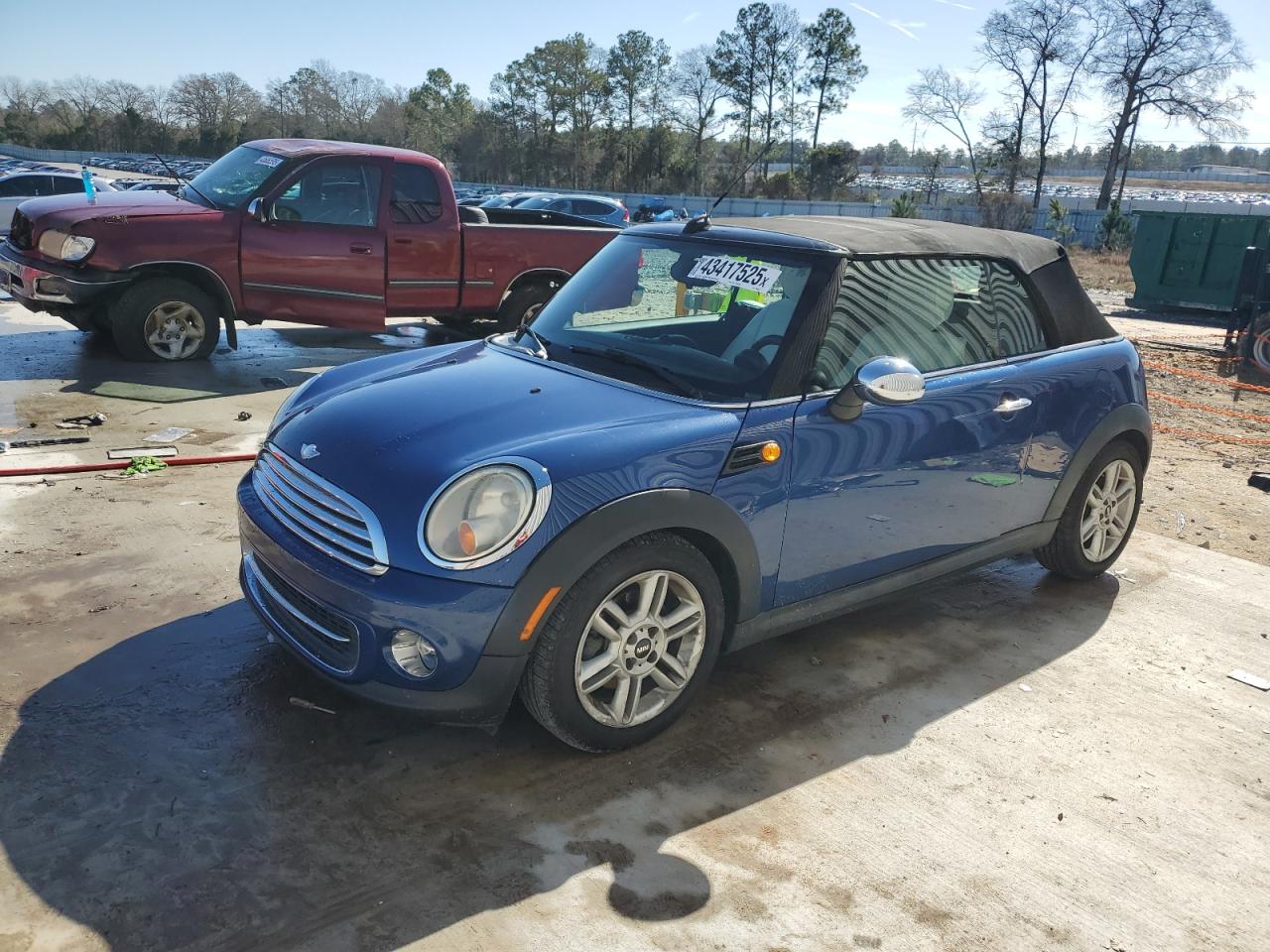 2014 MINI Cooper - Image 1