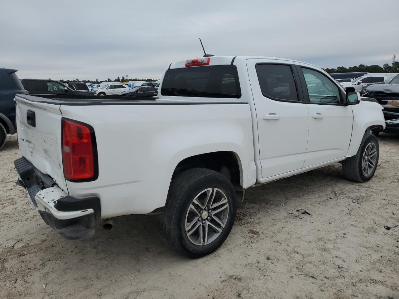 2022 Chevrolet Colorado - Image 3