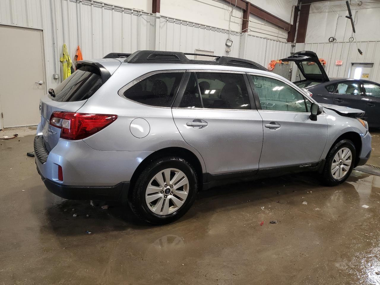 2015 Subaru Outback - Image 3