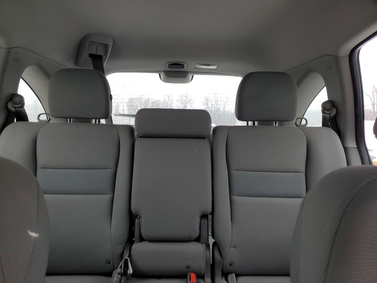 2011 Honda CR-V - Image 10