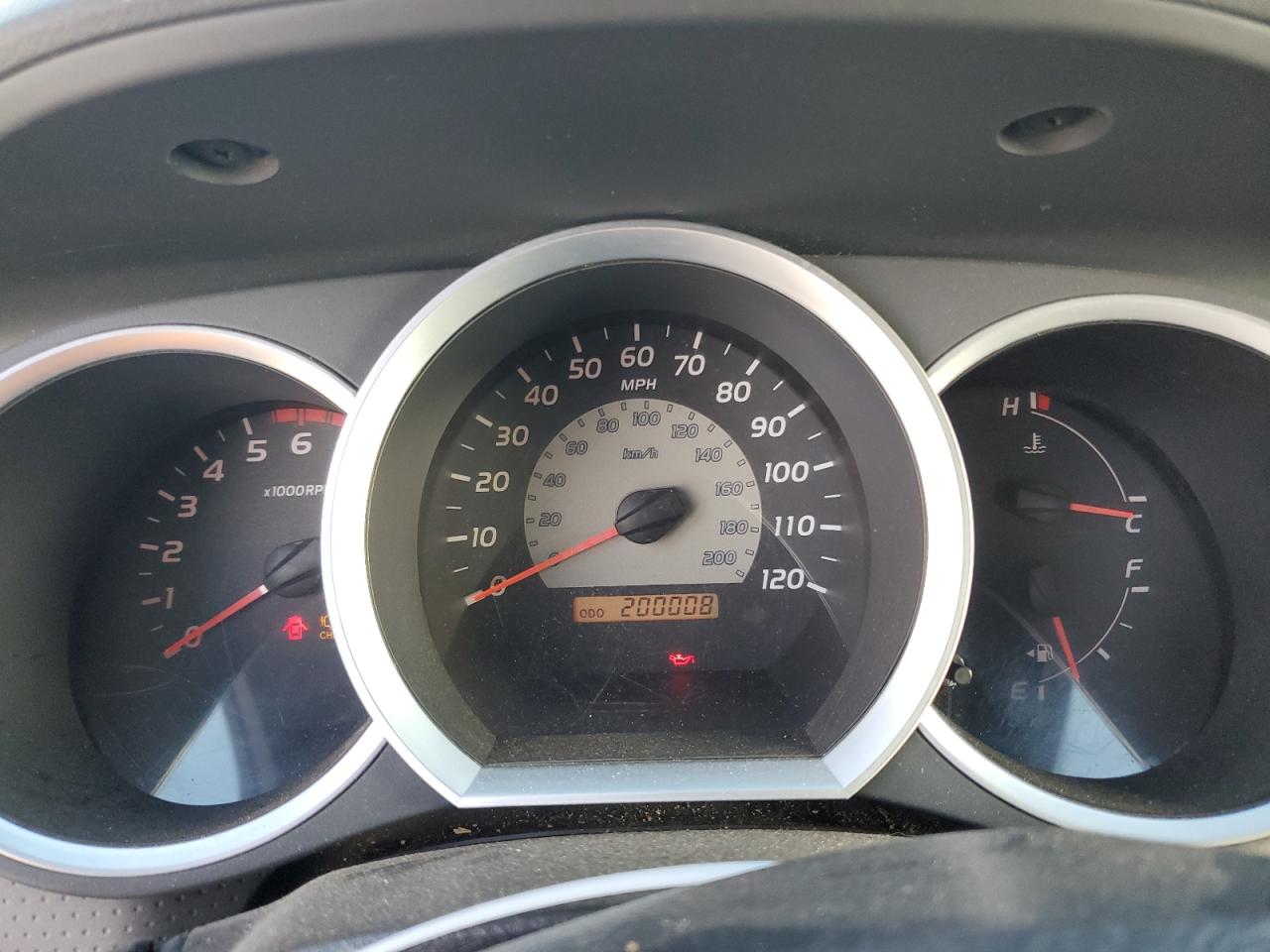 2005 Toyota Tacoma - Image 9