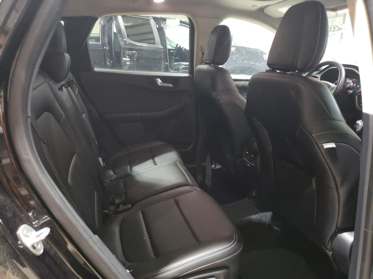2020 Ford Escape - Image 11