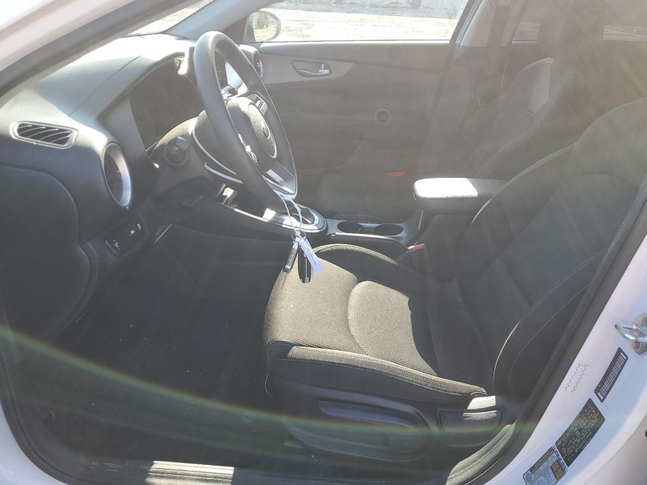 2020 Kia Forte - Image 7
