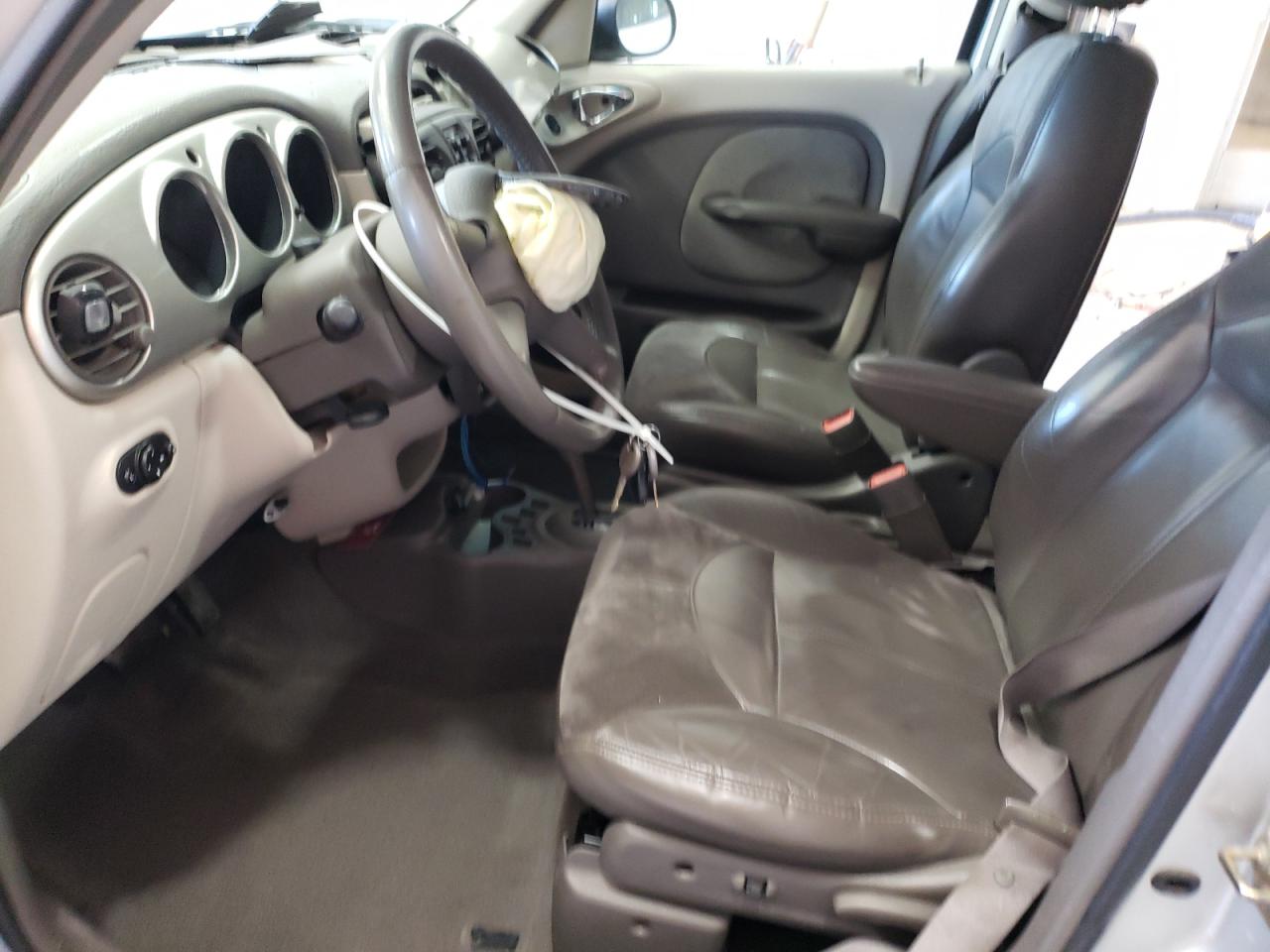 2001 Chrysler PT Cruiser - Image 7