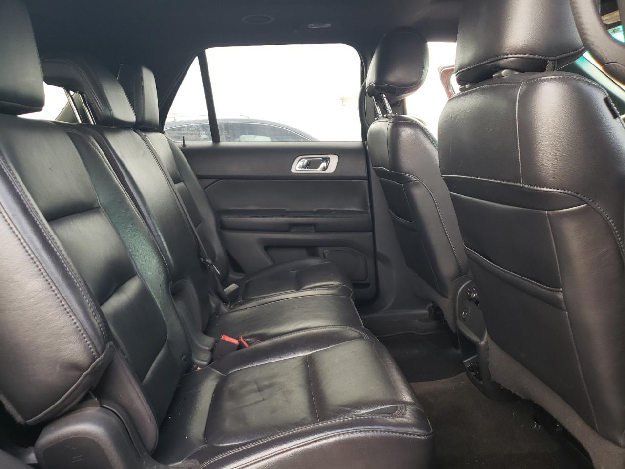 2012 Ford Explorer - Image 10