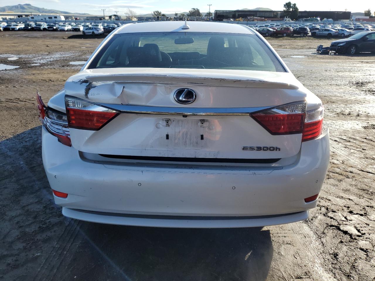 2014 Lexus ES - Image 6