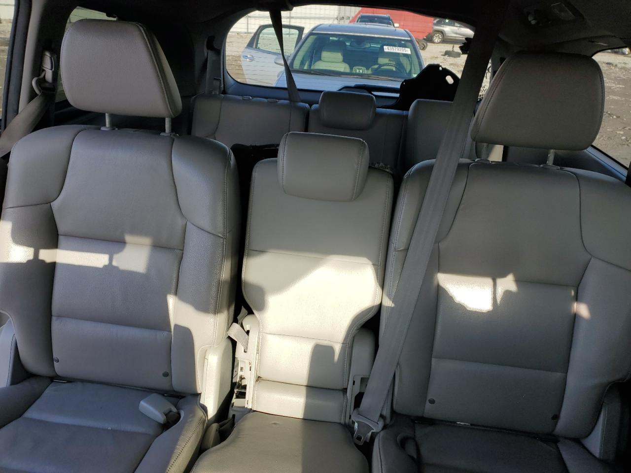 2014 Honda Odyssey - Image 10