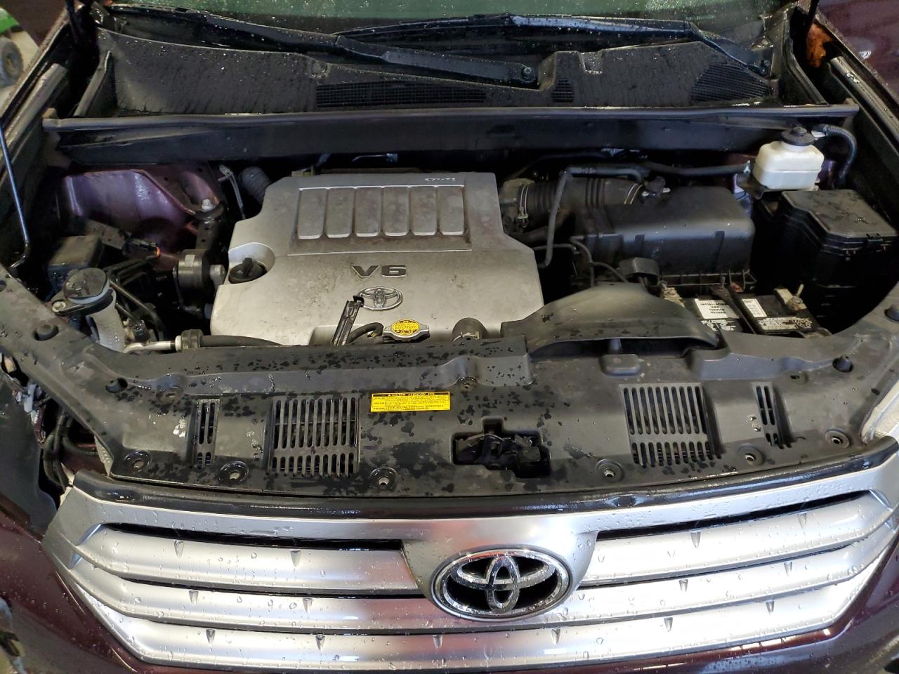 2013 Toyota Highlander - Image 13