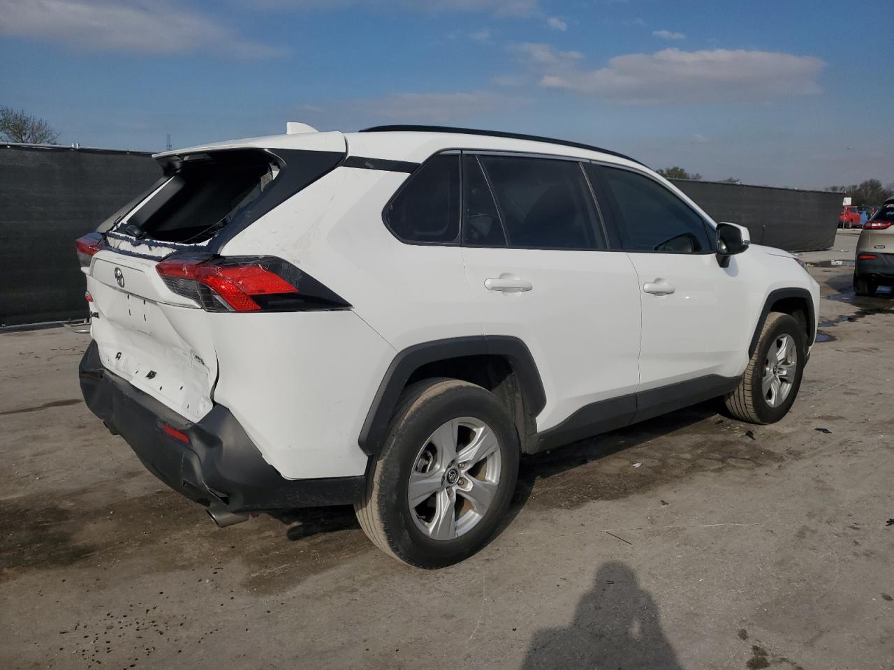 2020 Toyota RAV 4 - Image 3