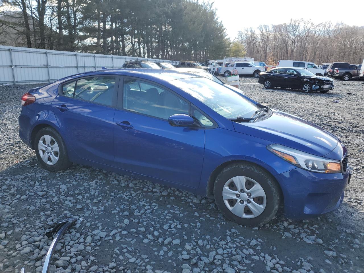 2017 Kia Forte - Image 4