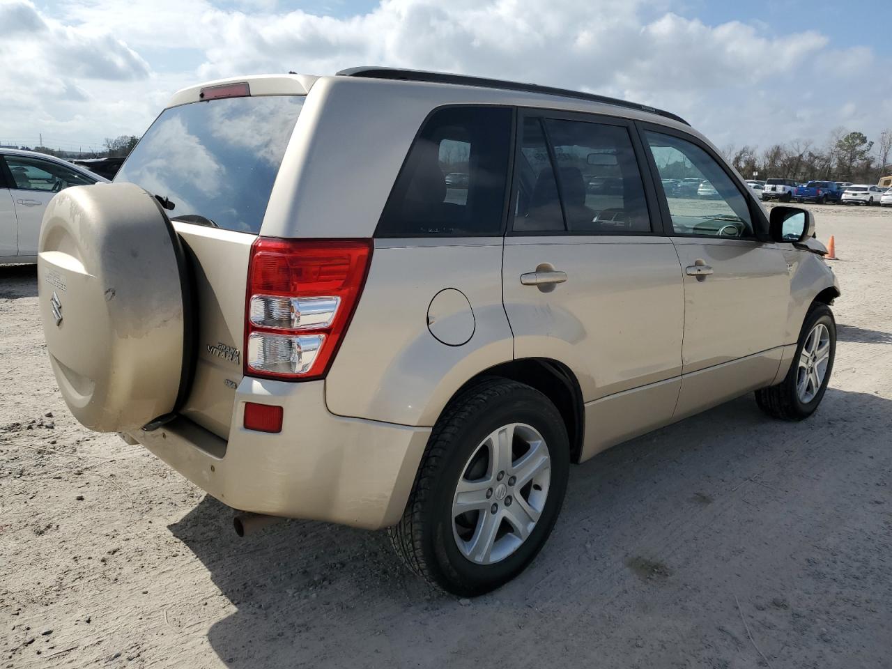2006 Suzuki Grand Vitara - Image 3