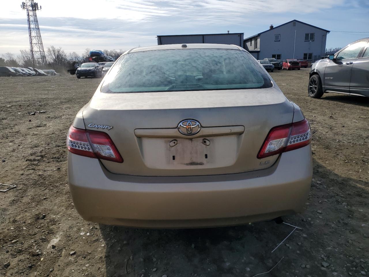 2011 Toyota Camry - Image 6