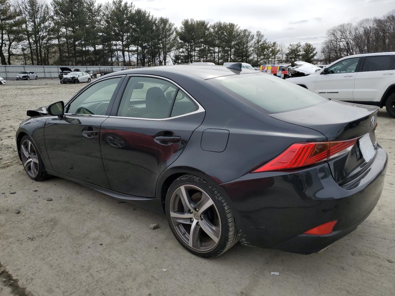 2018 Lexus IS - Image 2