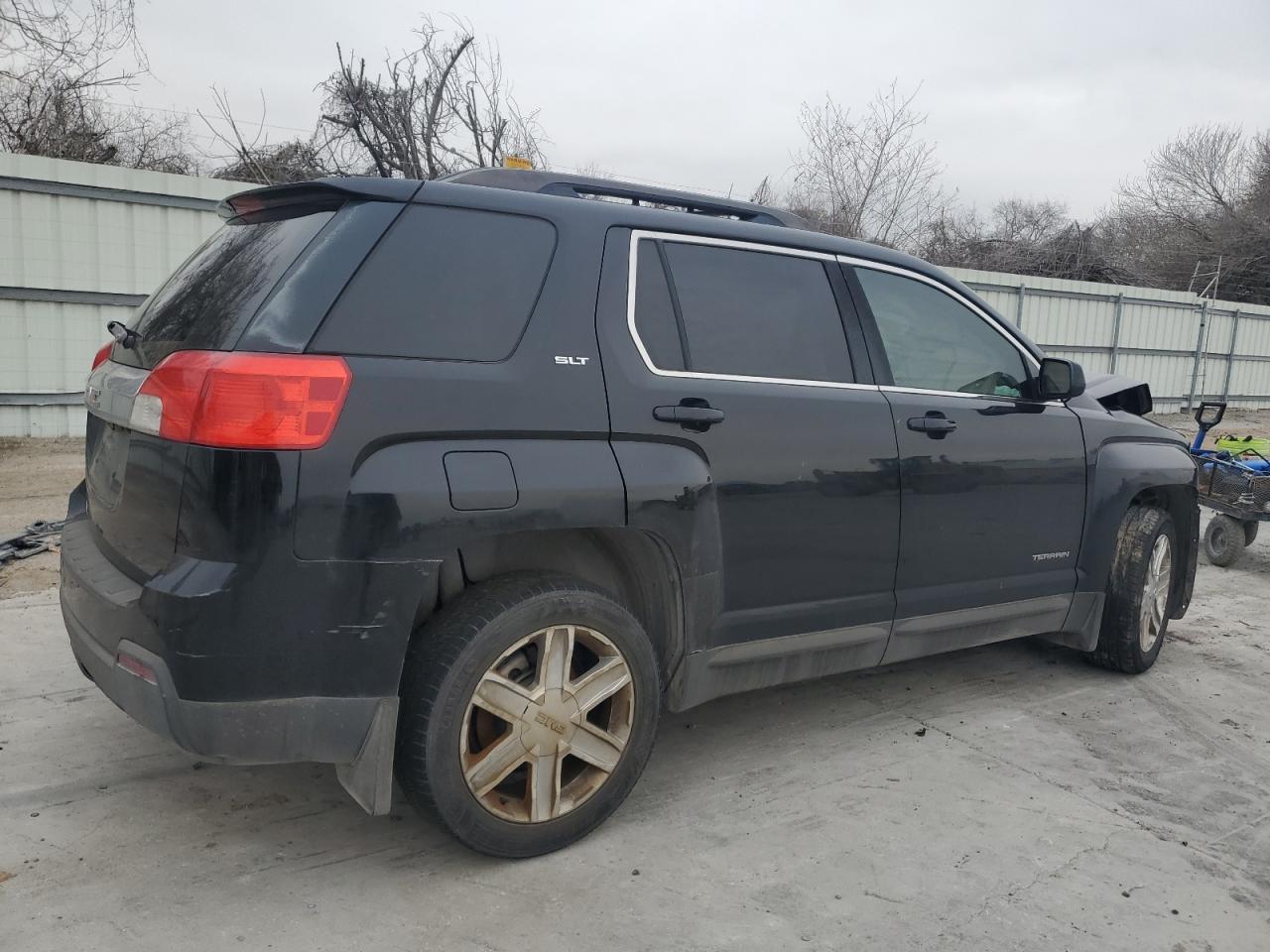 2010 GMC Terrain - Image 3