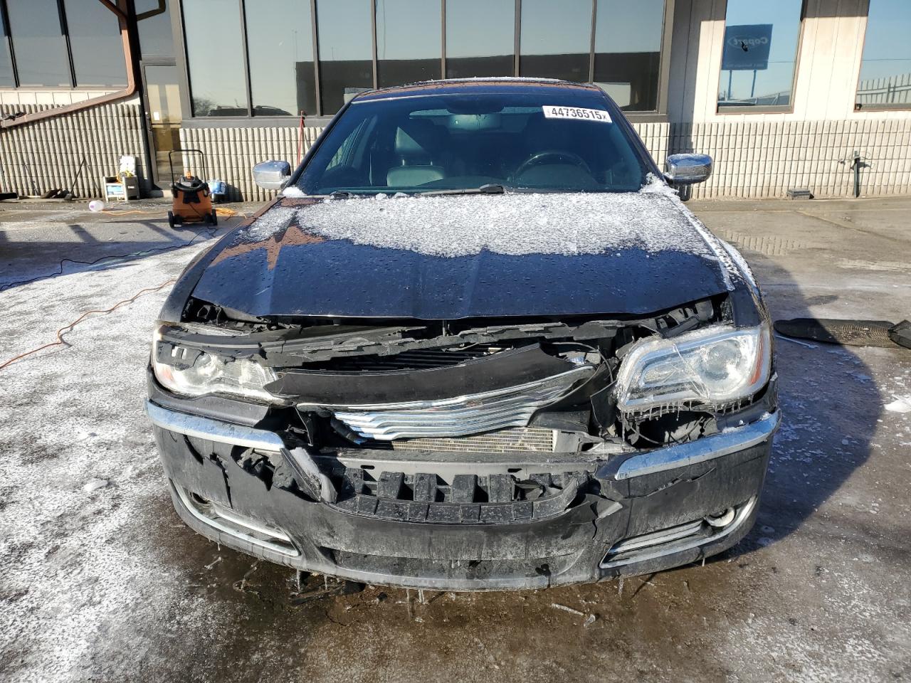 2014 Chrysler 300 - Image 5