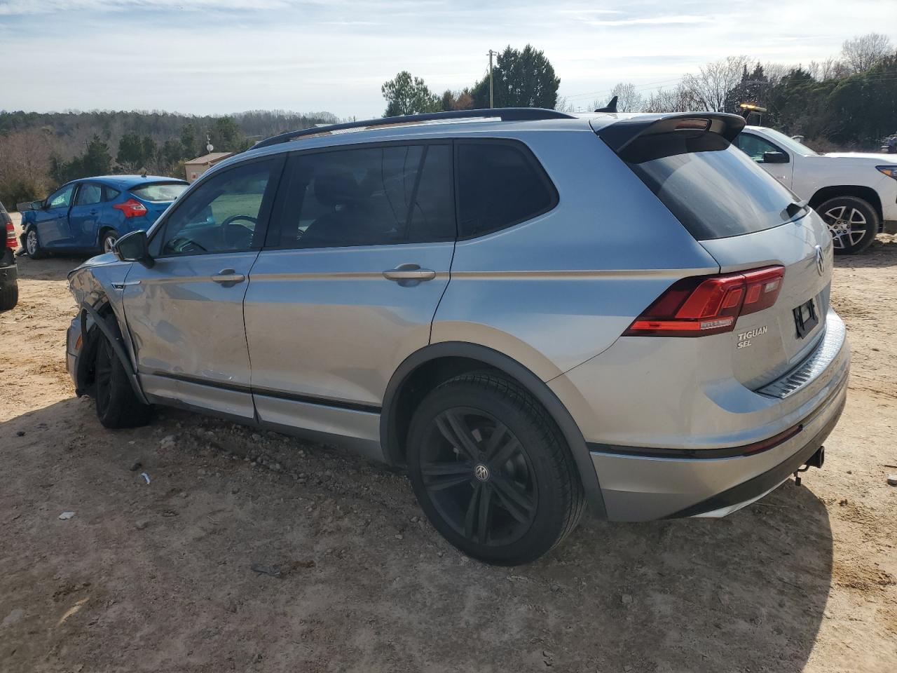 2019 Volkswagen Tiguan - Image 2