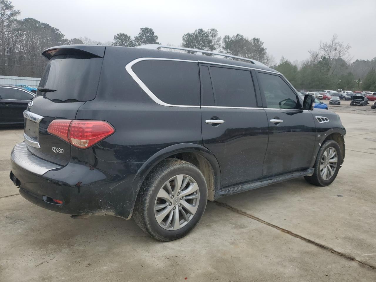 2017 Infiniti QX80 - Image 3