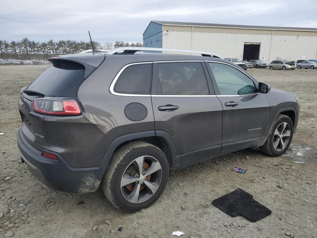 2019 Jeep Grand Cherokee - Image 3