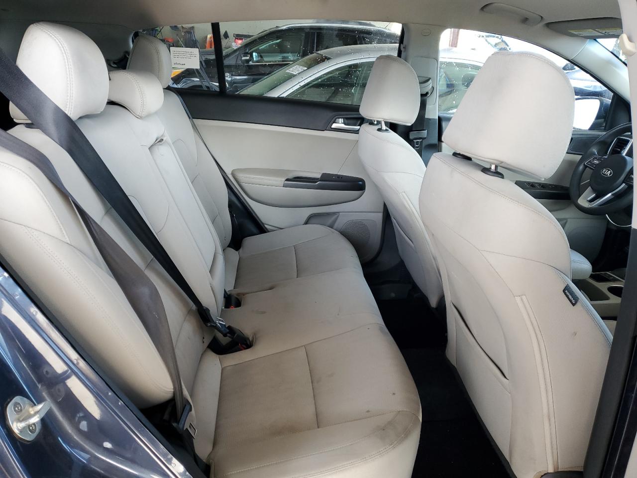 2020 Kia Sportage - Image 11