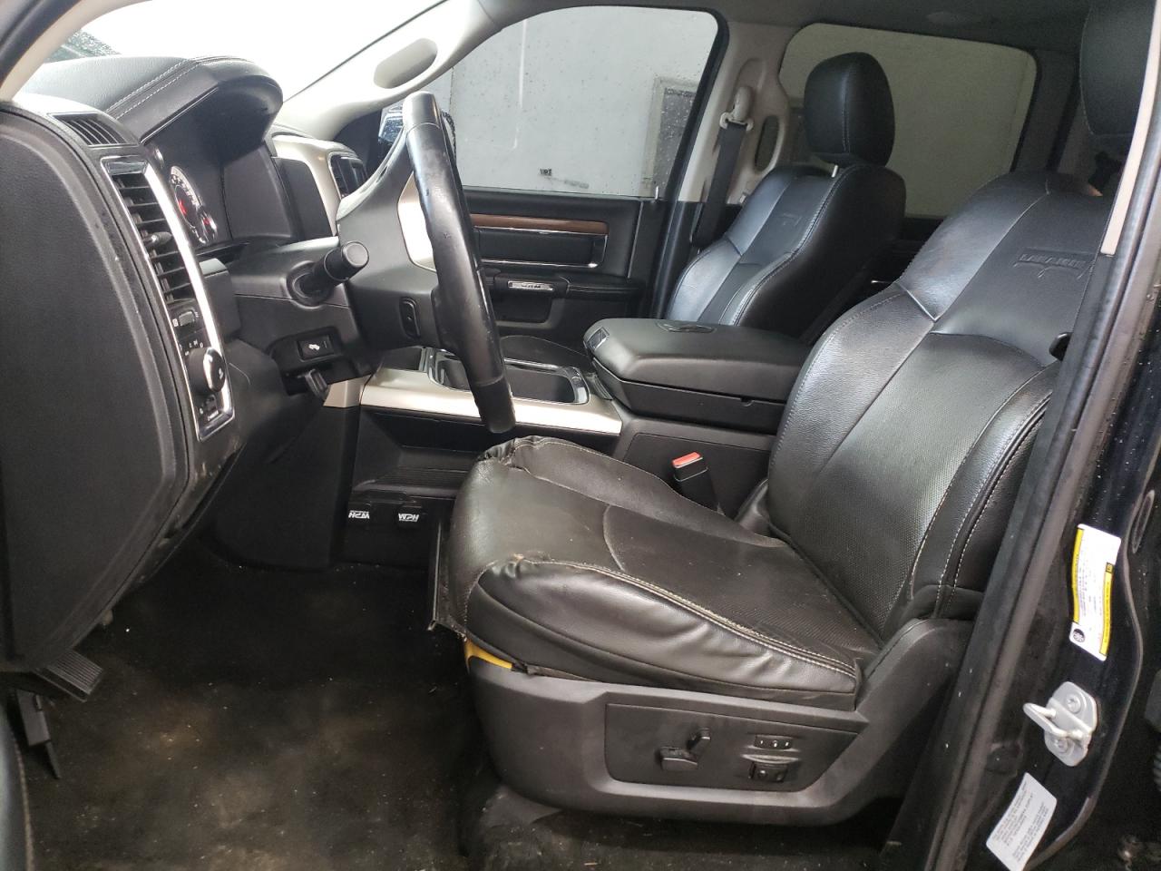 2016 RAM 2500 - Image 7