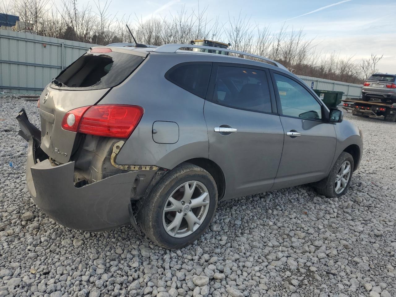 2010 Nissan Rogue - Image 3